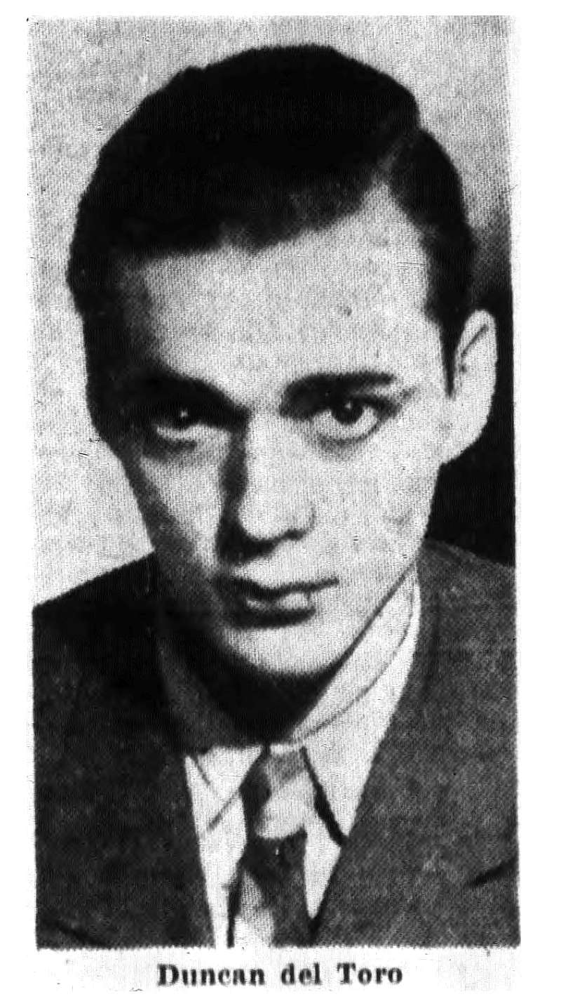 Duncan del toro diseñador foto publicada en El Mundo, 1946.01.06 en reportaje: La industrialización del país "Duncan Del Toro revela lo que puede hacerse con la flora de Puerto Rico Por José Arnaldo Meyners